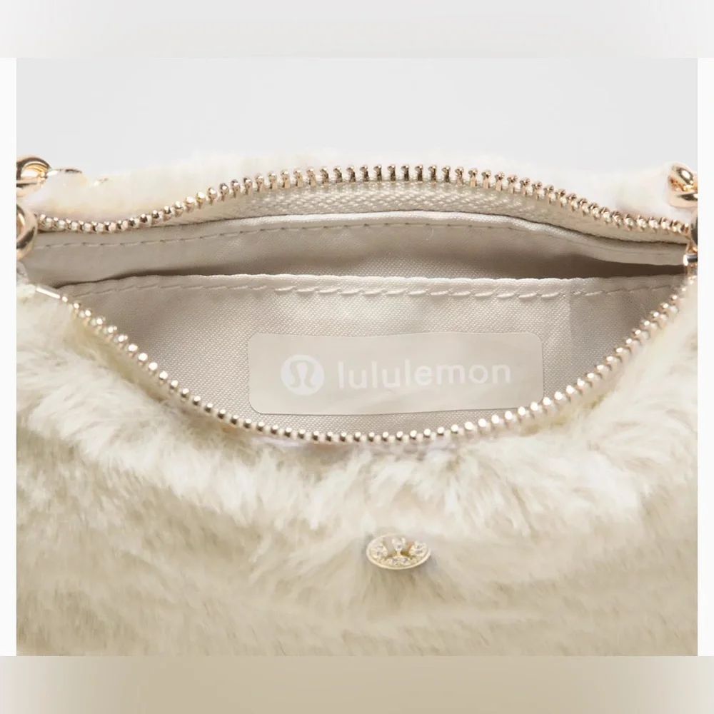 Lululemon City Essentials Nano Shoulder Mini Bag Plush Fleece - Super Cute!